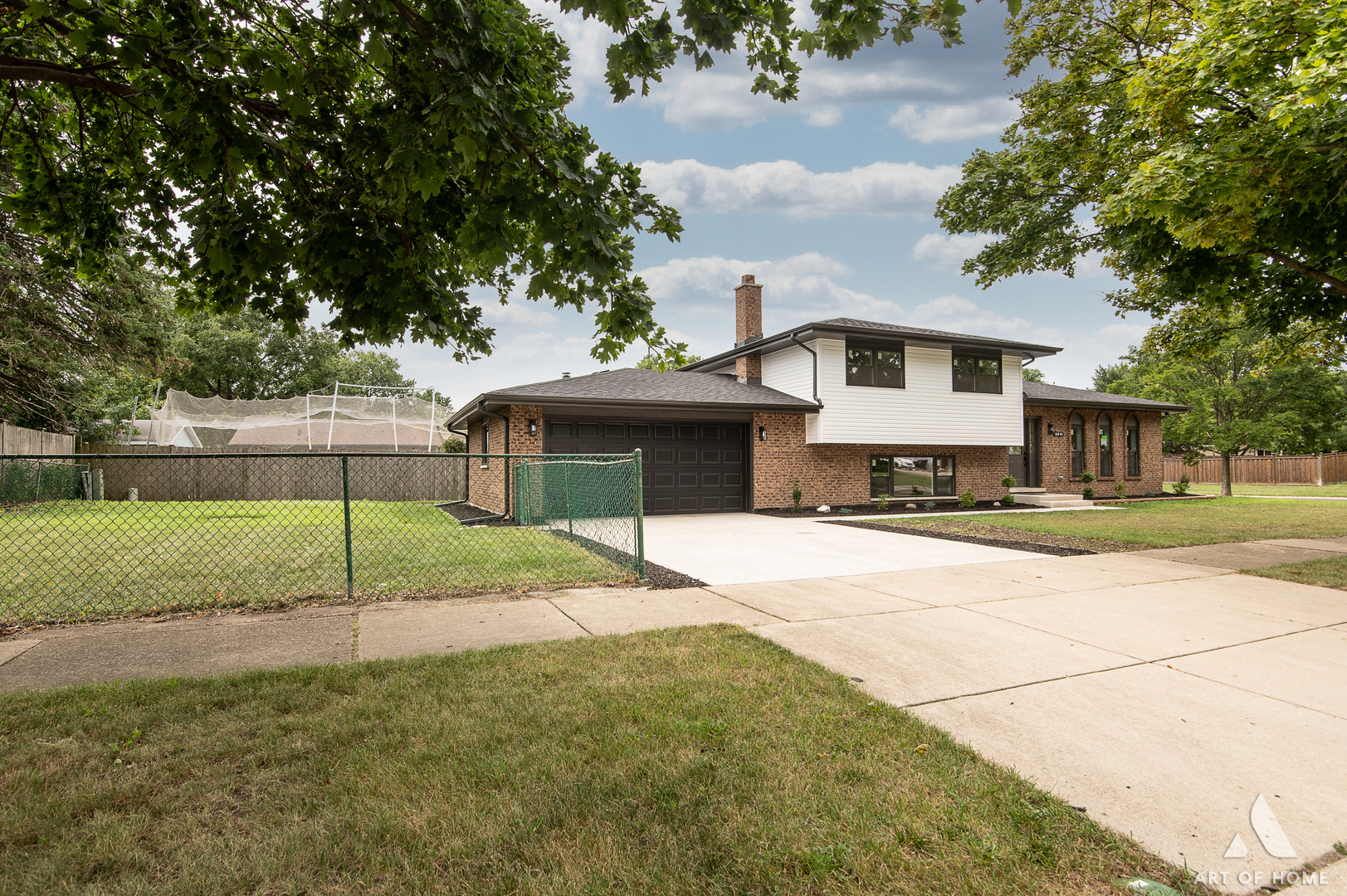 15601 Latrobe Avenue, Oak Forest, IL 60452