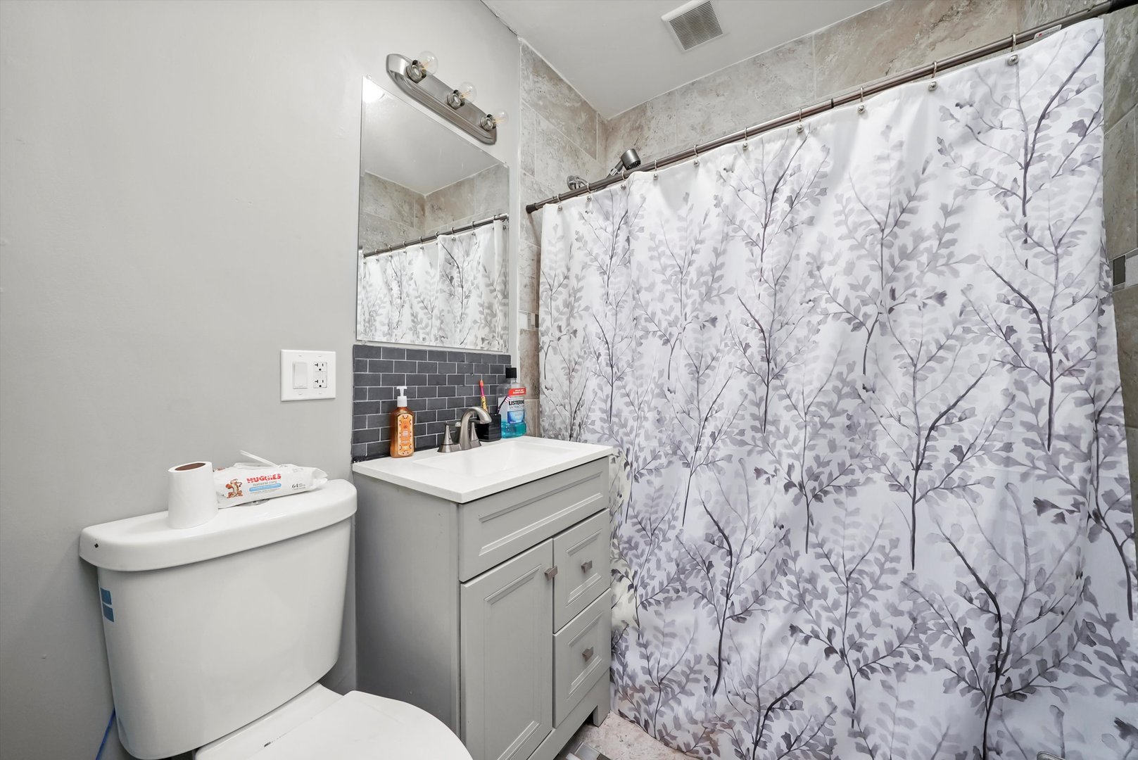 5108 W Wrightwood Avenue, Chicago, IL 60639