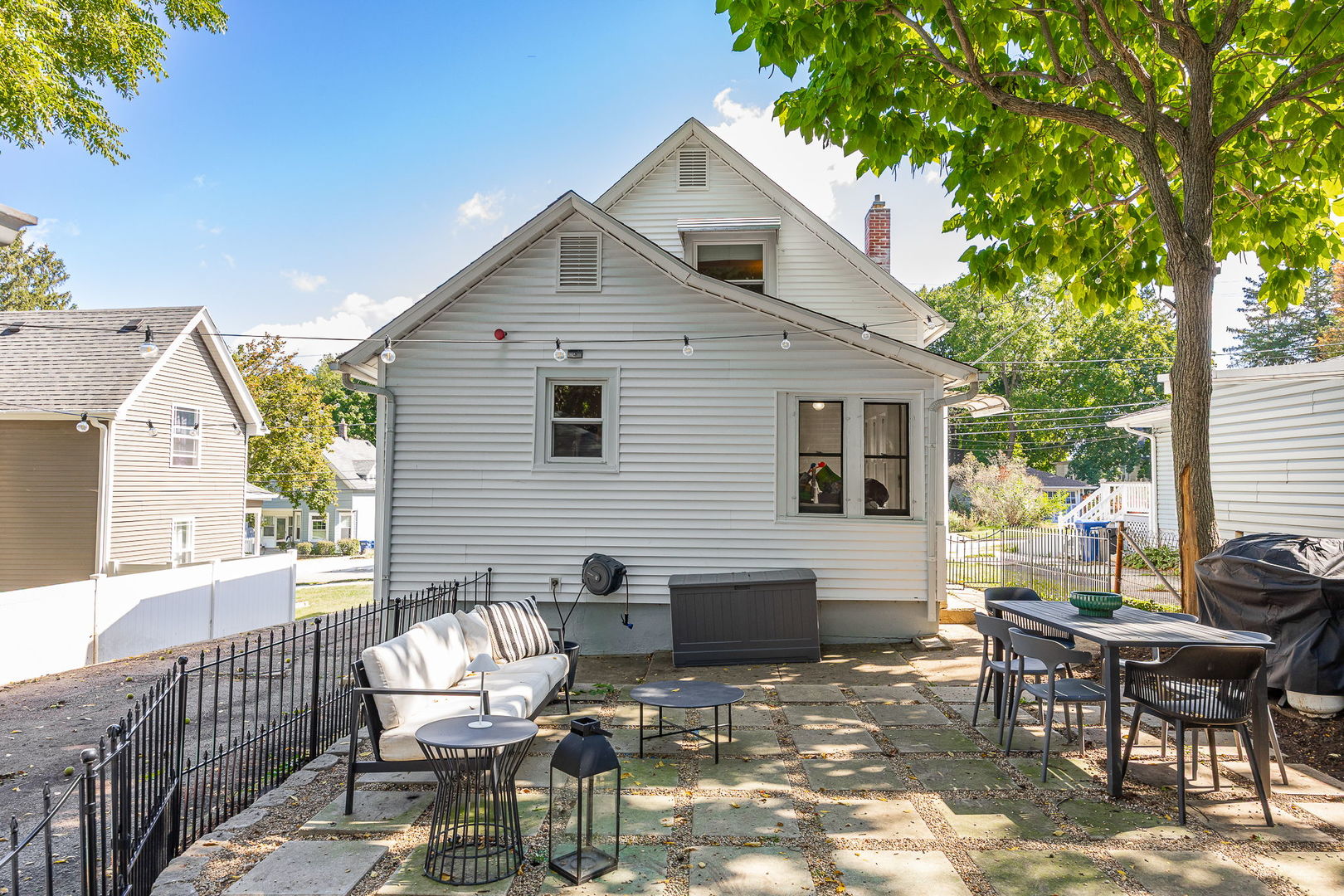 217 N 6th Street, St. Charles, IL 60174