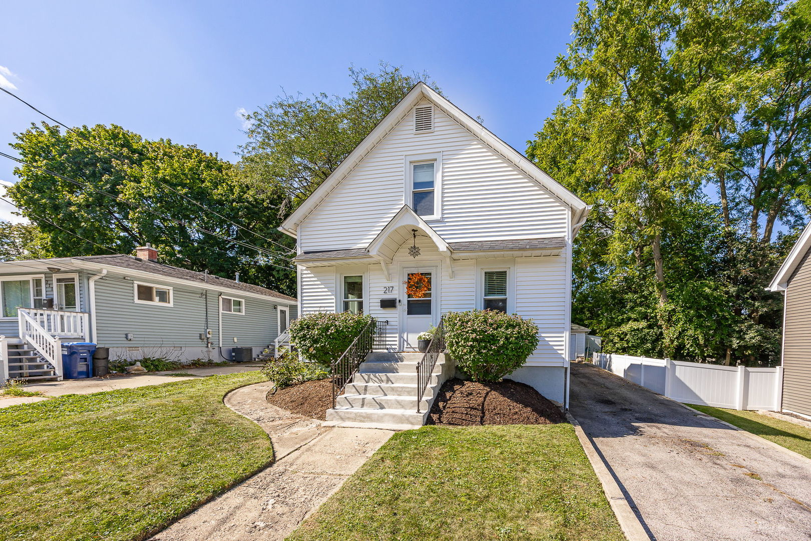 217 N 6th Street, St. Charles, IL 60174