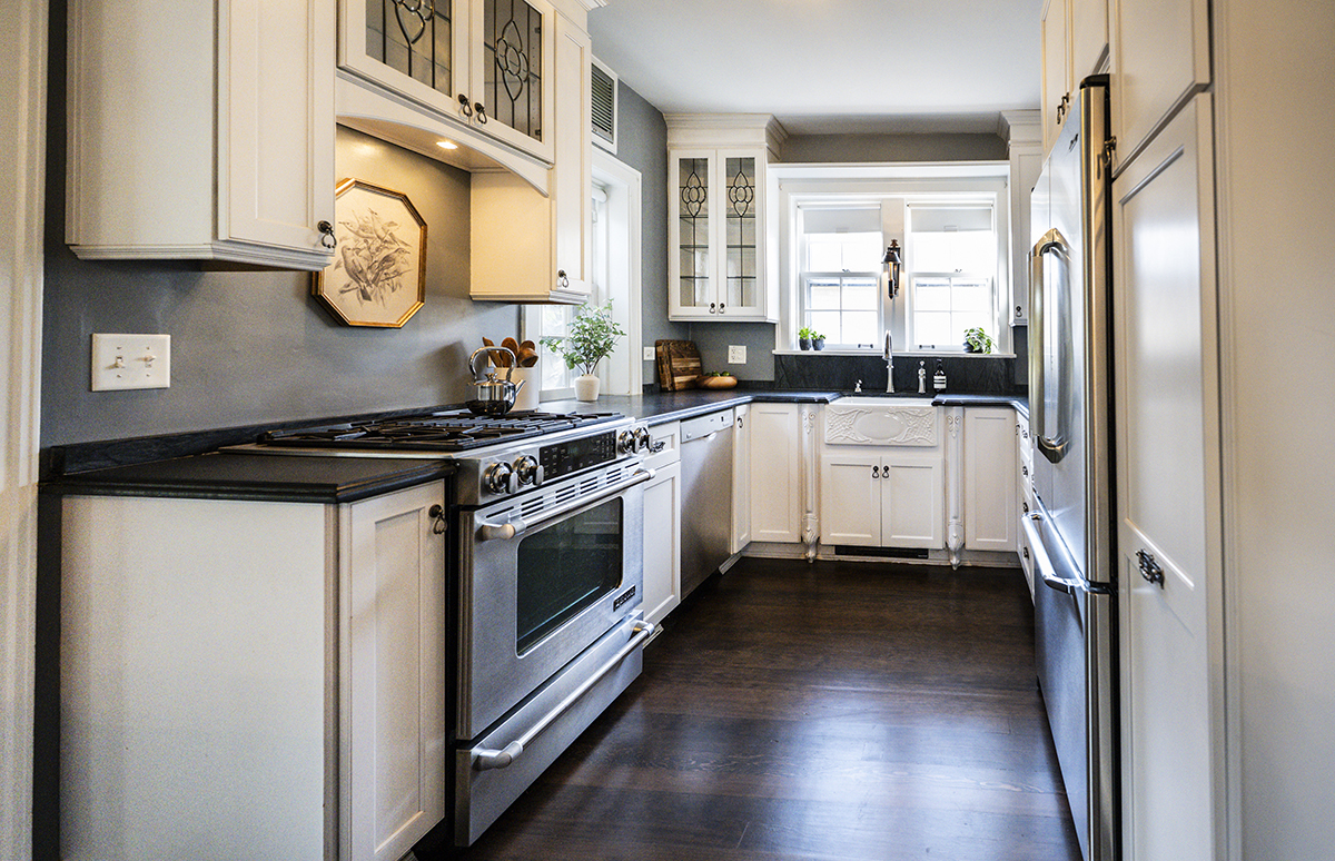 1001 S Brainard Avenue, La Grange, IL 60525