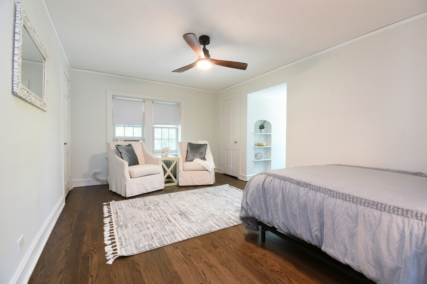 1001 S Brainard Avenue, La Grange, IL 60525