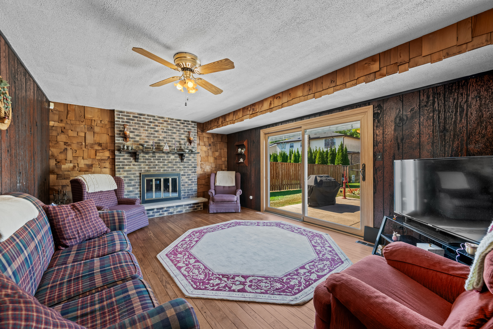 1114 S Fernandez Avenue, Arlington Heights, IL 60005