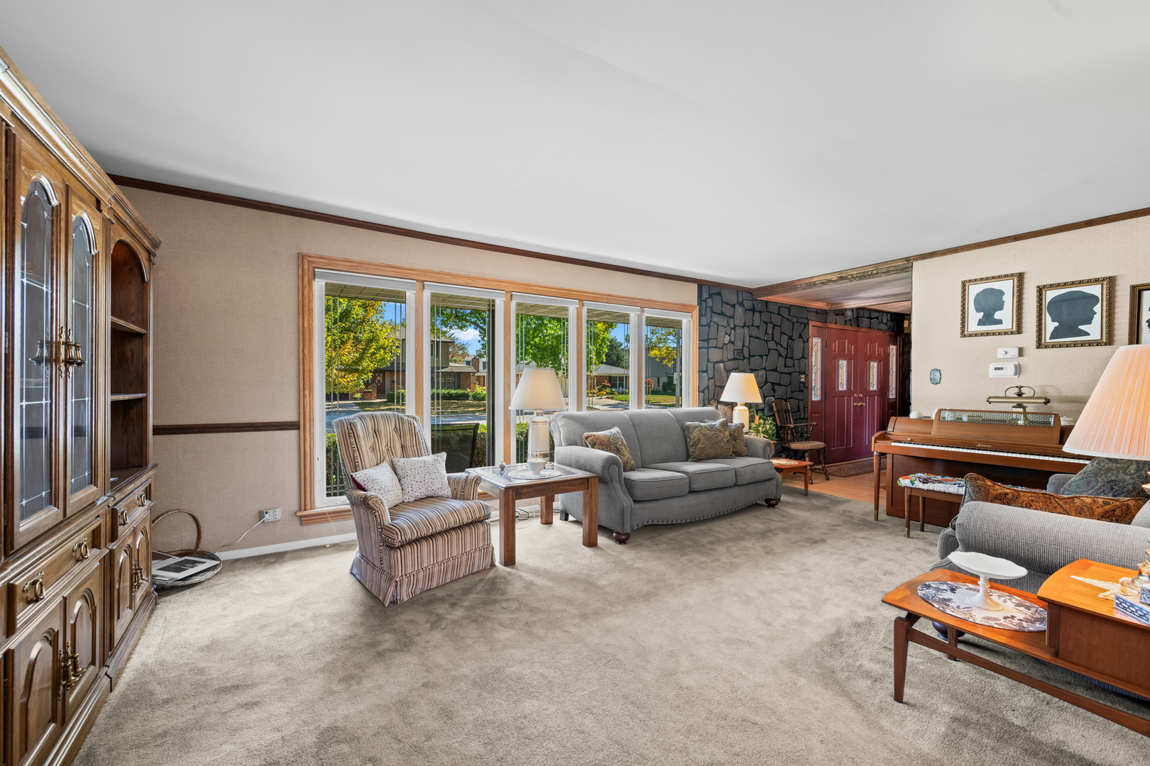 1114 S Fernandez Avenue, Arlington Heights, IL 60005
