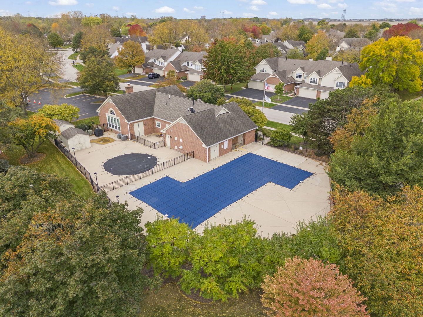 30W012 Mayfair Court, Warrenville, IL 60555