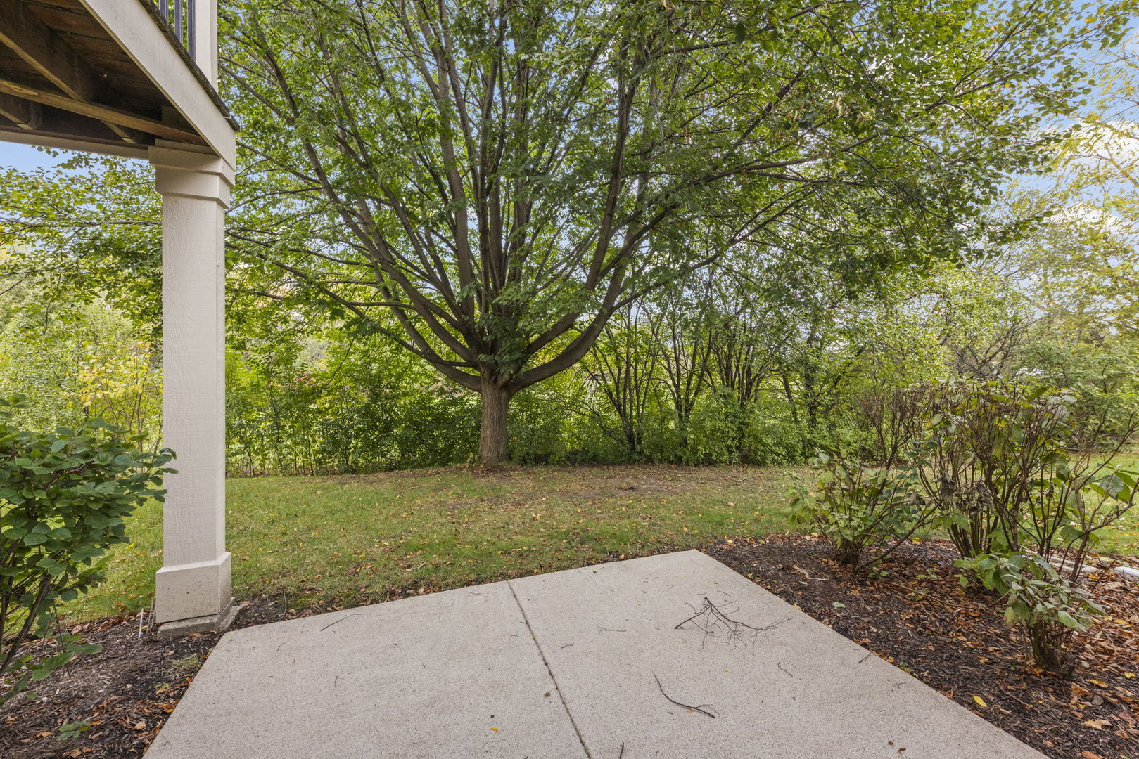 30W012 Mayfair Court, Warrenville, IL 60555