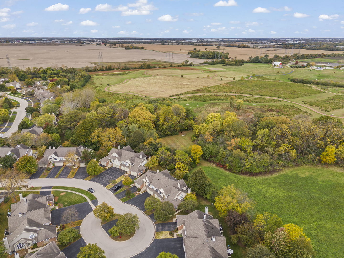 30W012 Mayfair Court, Warrenville, IL 60555