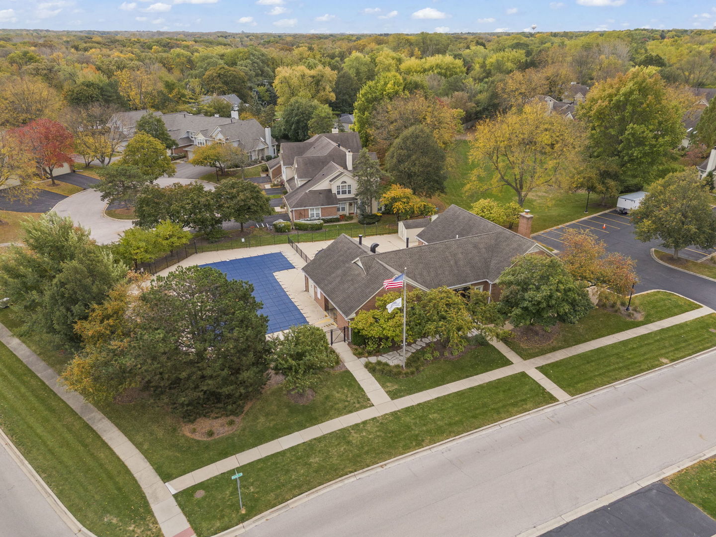 30W012 Mayfair Court, Warrenville, IL 60555