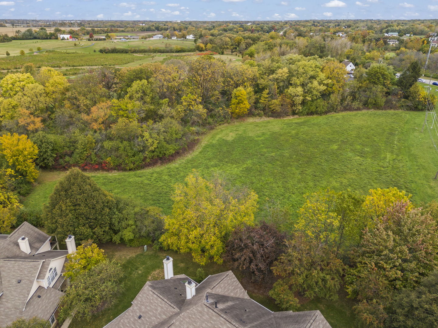 30W012 Mayfair Court, Warrenville, IL 60555
