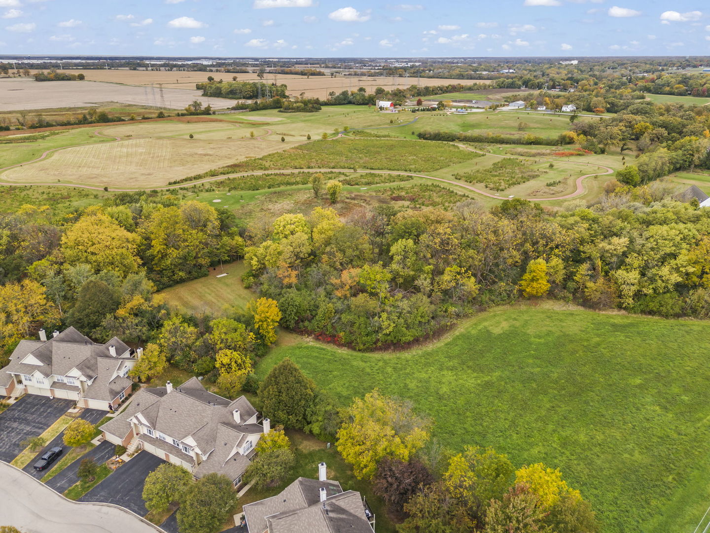 30W012 Mayfair Court, Warrenville, IL 60555