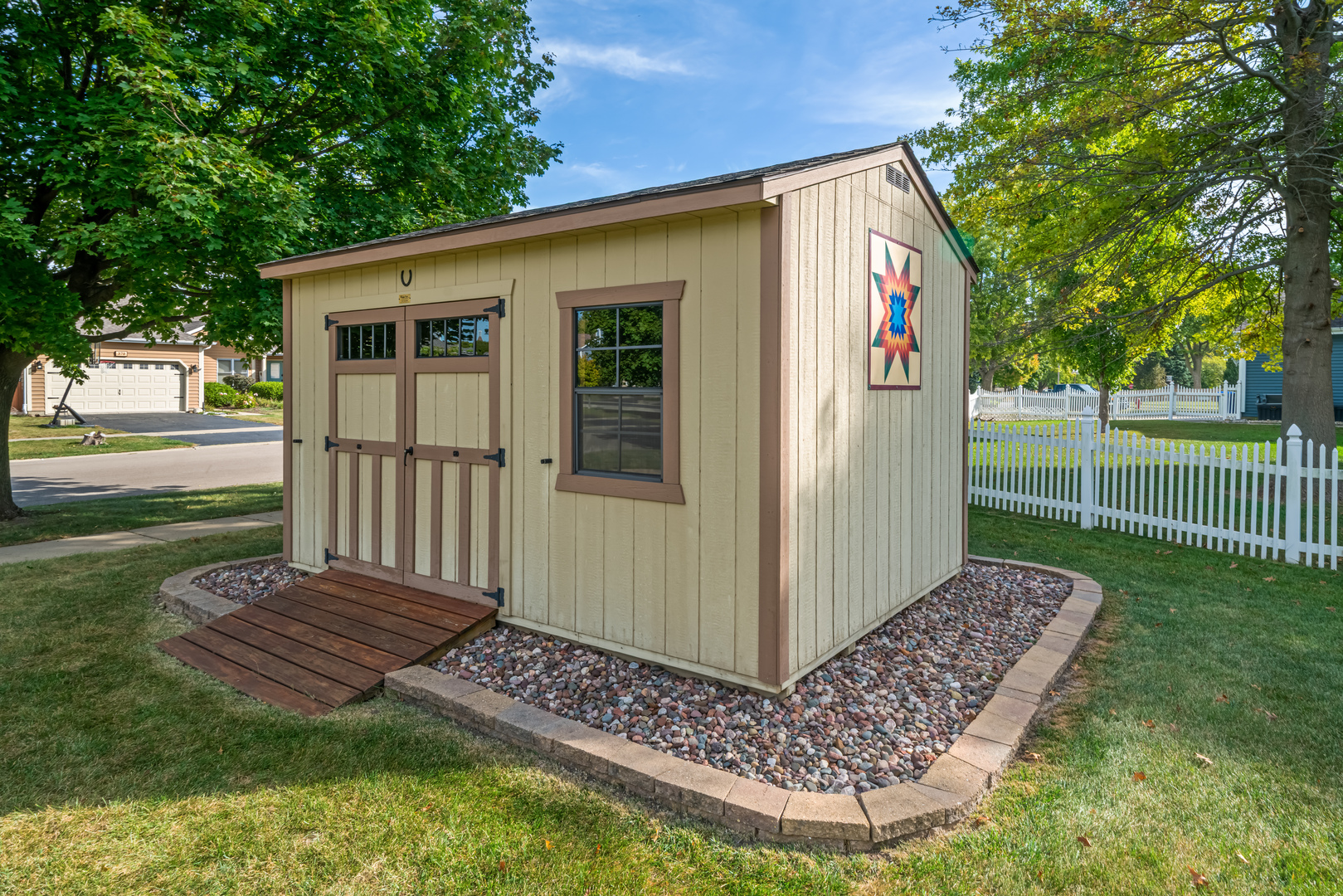 650 Meadow Lane, Hinckley, IL 60520