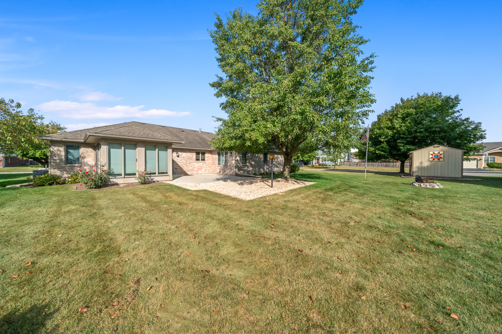 650 Meadow Lane, Hinckley, IL 60520