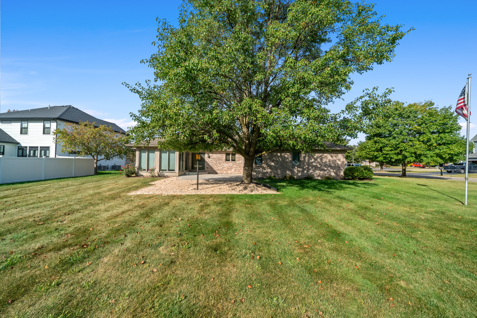 650 Meadow Lane, Hinckley, IL 60520