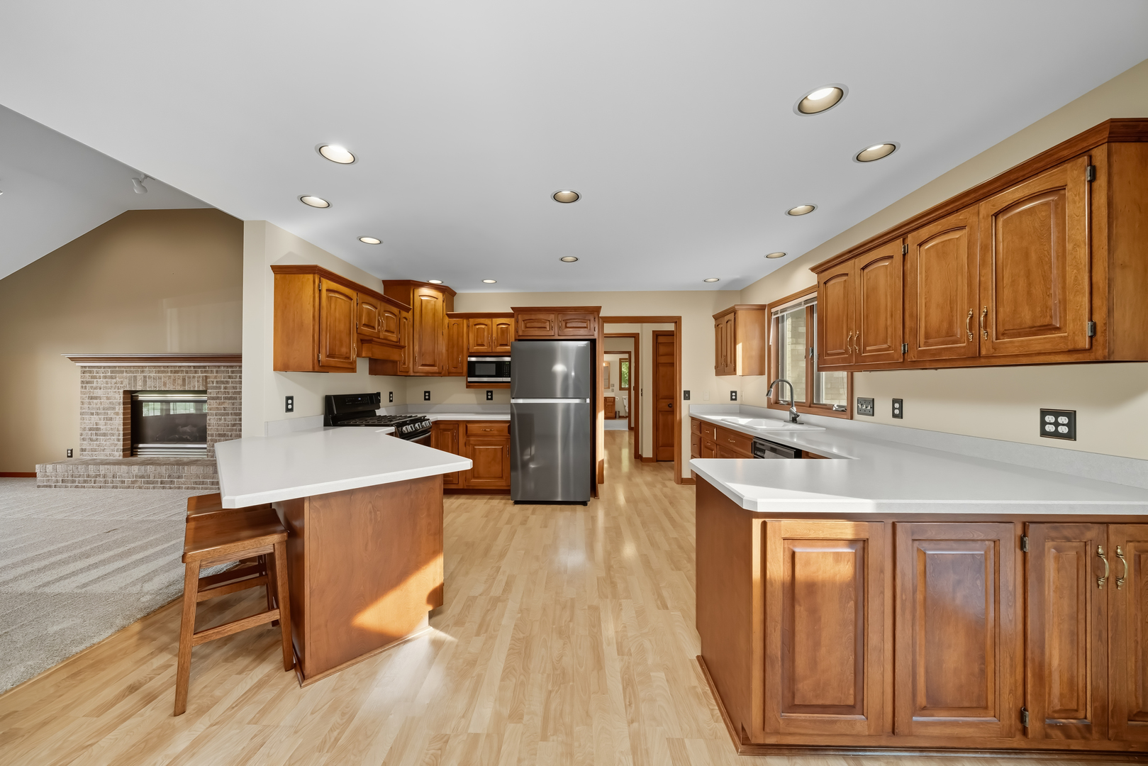 650 Meadow Lane, Hinckley, IL 60520