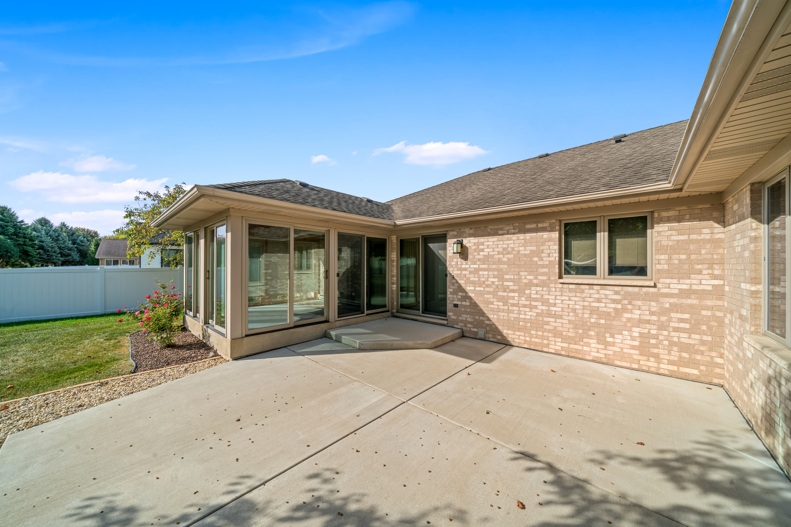 650 Meadow Lane, Hinckley, IL 60520