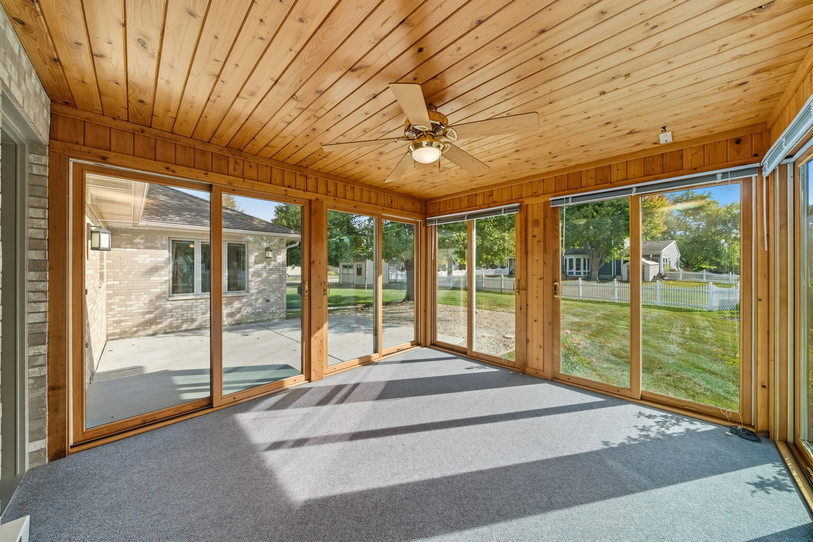 650 Meadow Lane, Hinckley, IL 60520