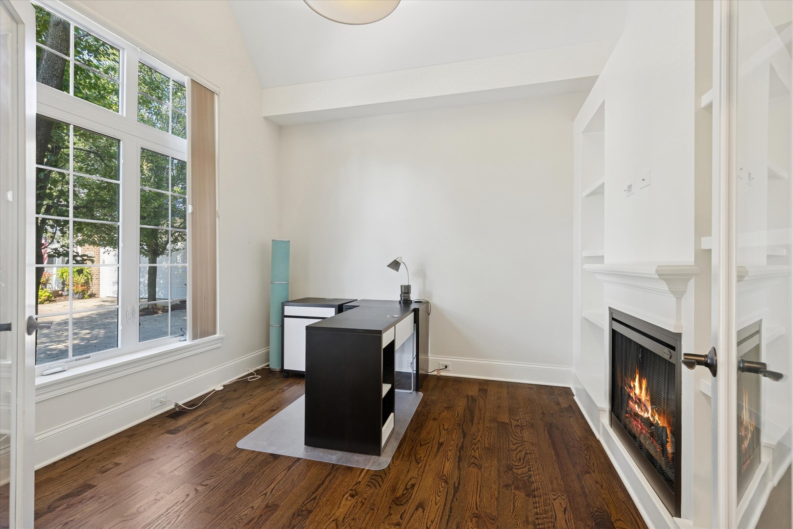 355 W FIRST Avenue, Elmhurst, IL 60126