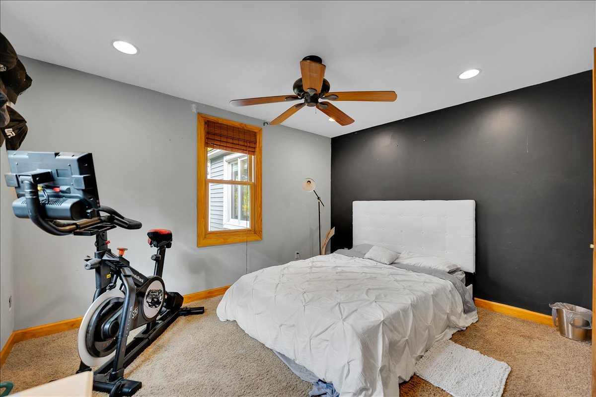 7N054 Jackson Avenue, St. Charles, IL 60174