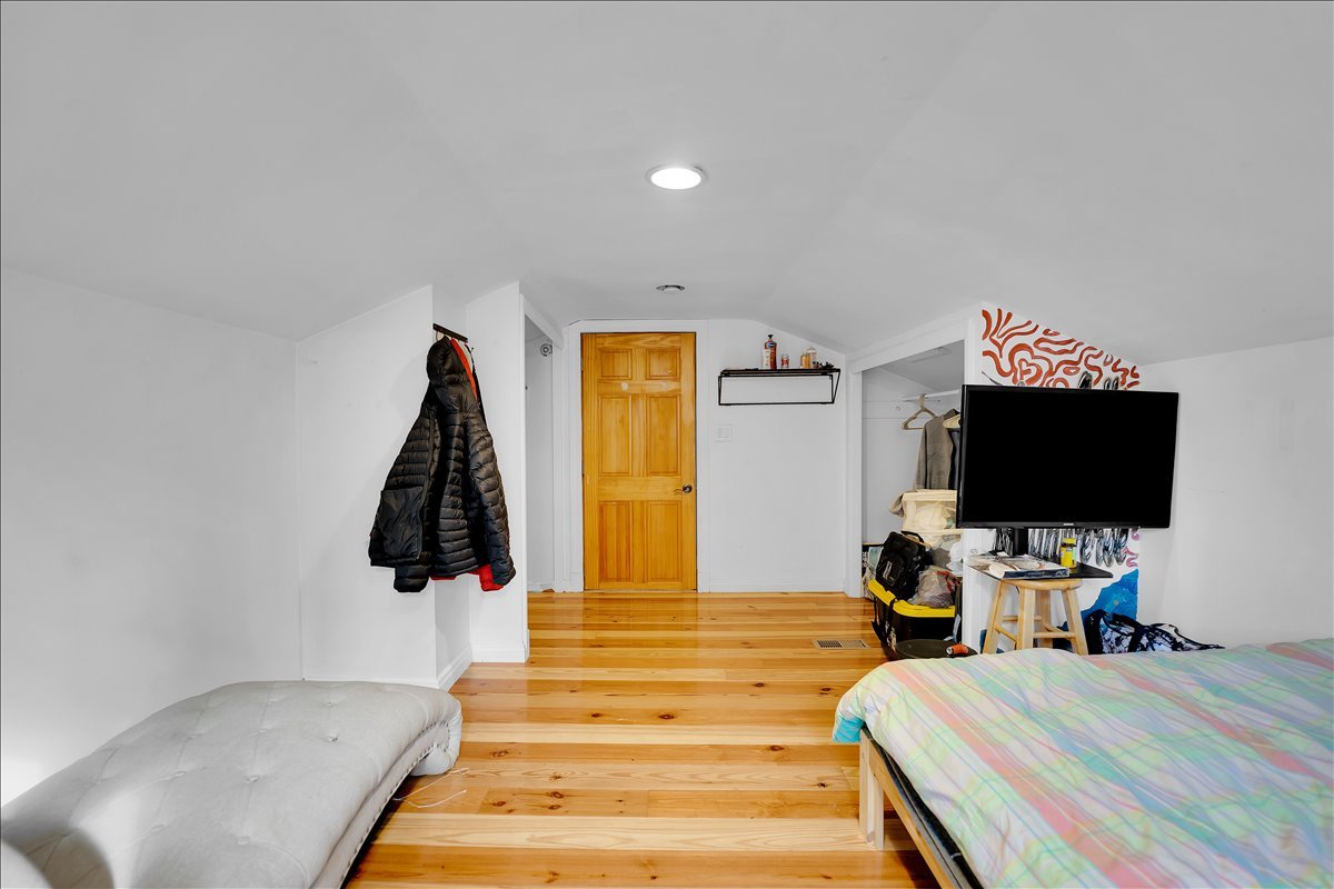 7N054 Jackson Avenue, St. Charles, IL 60174