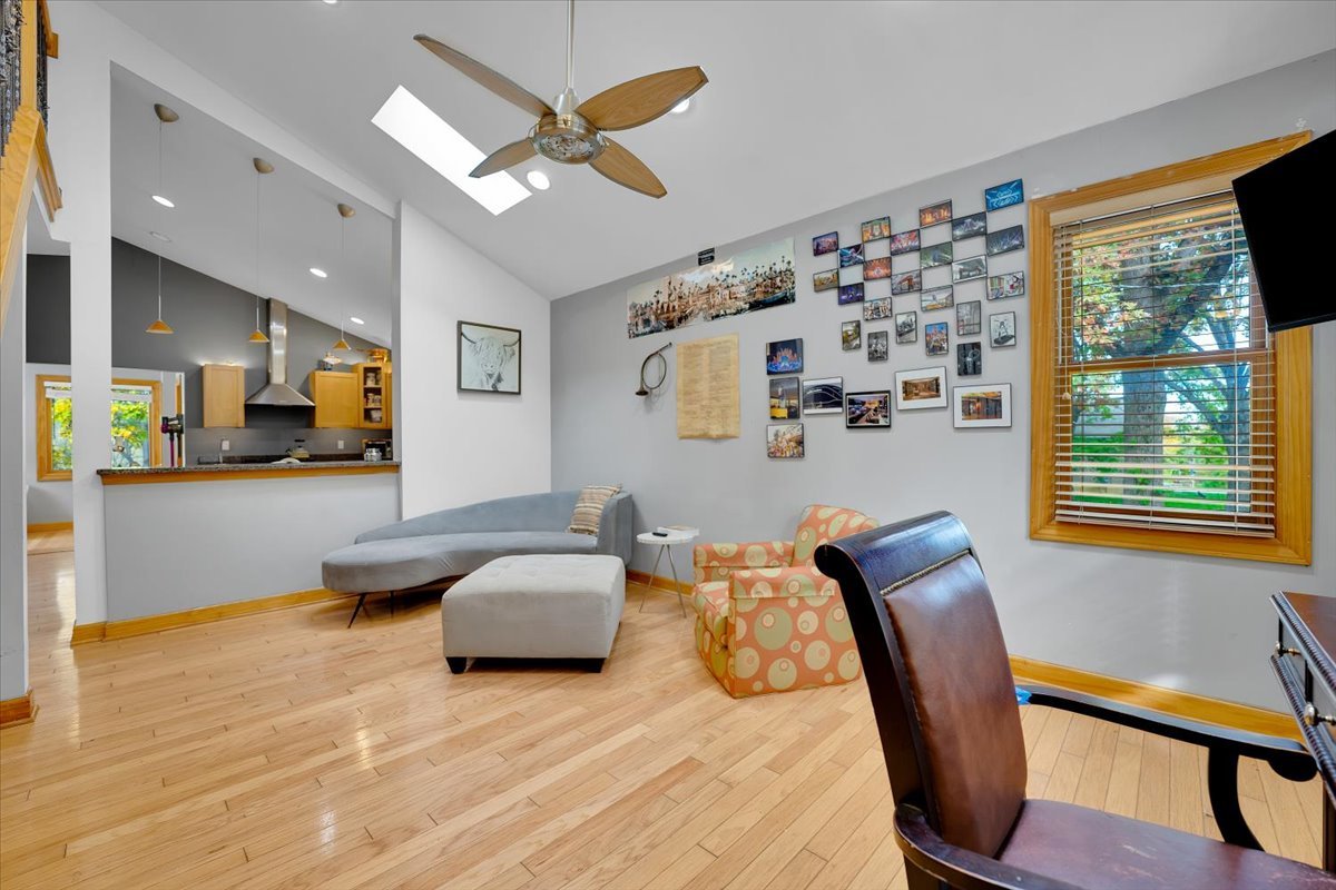7N054 Jackson Avenue, St. Charles, IL 60174