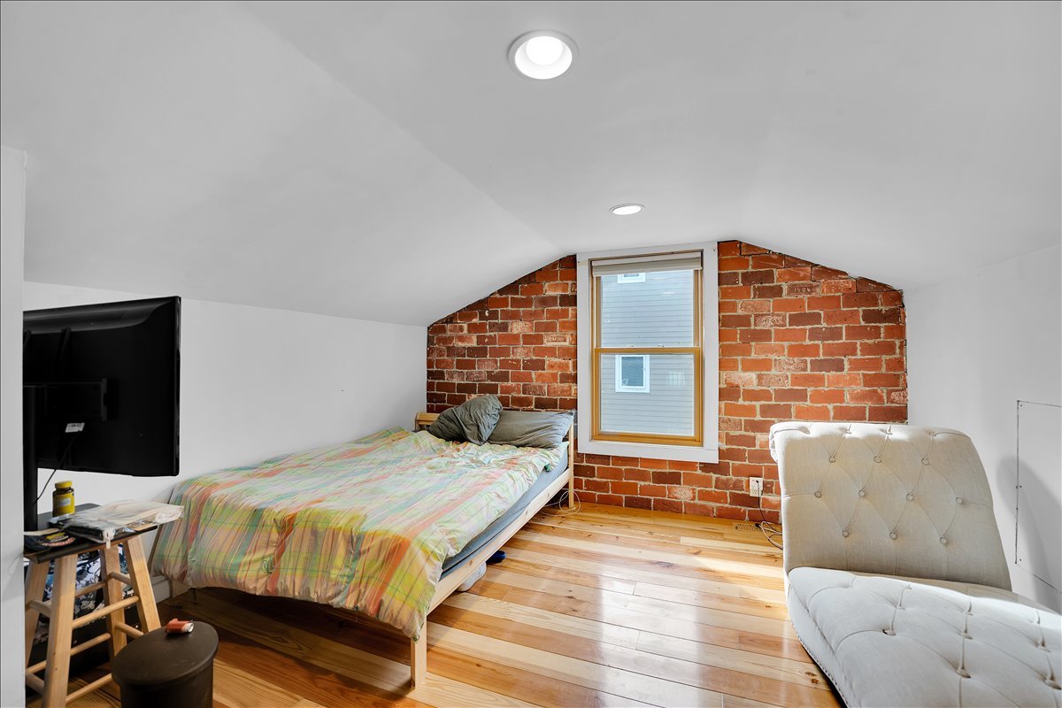 7N054 Jackson Avenue, St. Charles, IL 60174