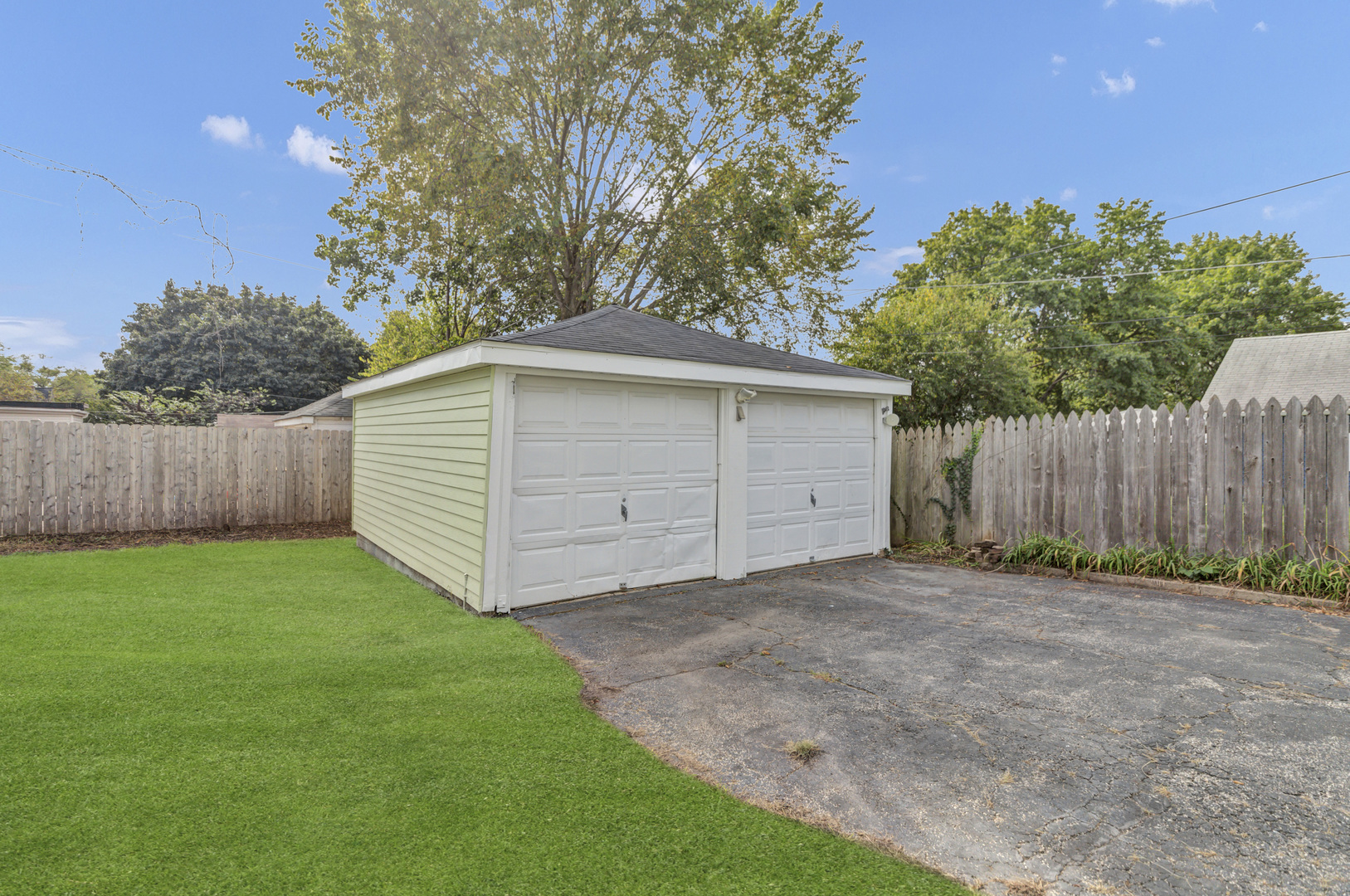 345 Illinois Street, Carpentersville, IL 60110