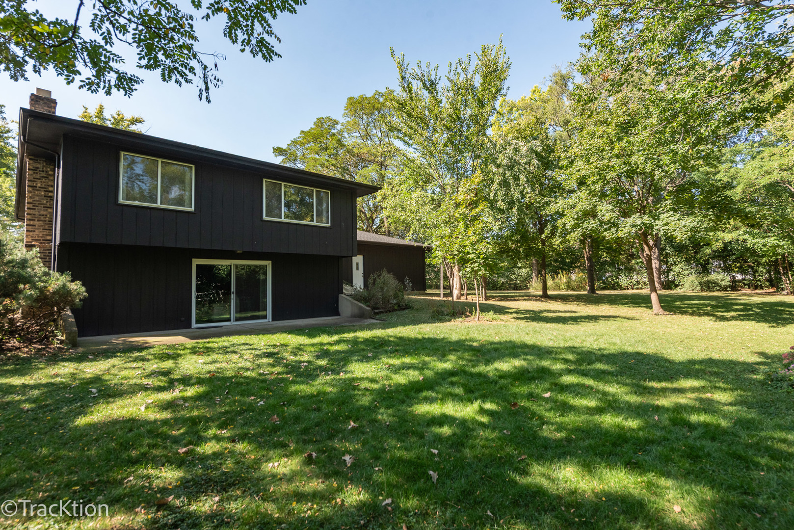 7801 Pine Parkway, Darien, IL 60561