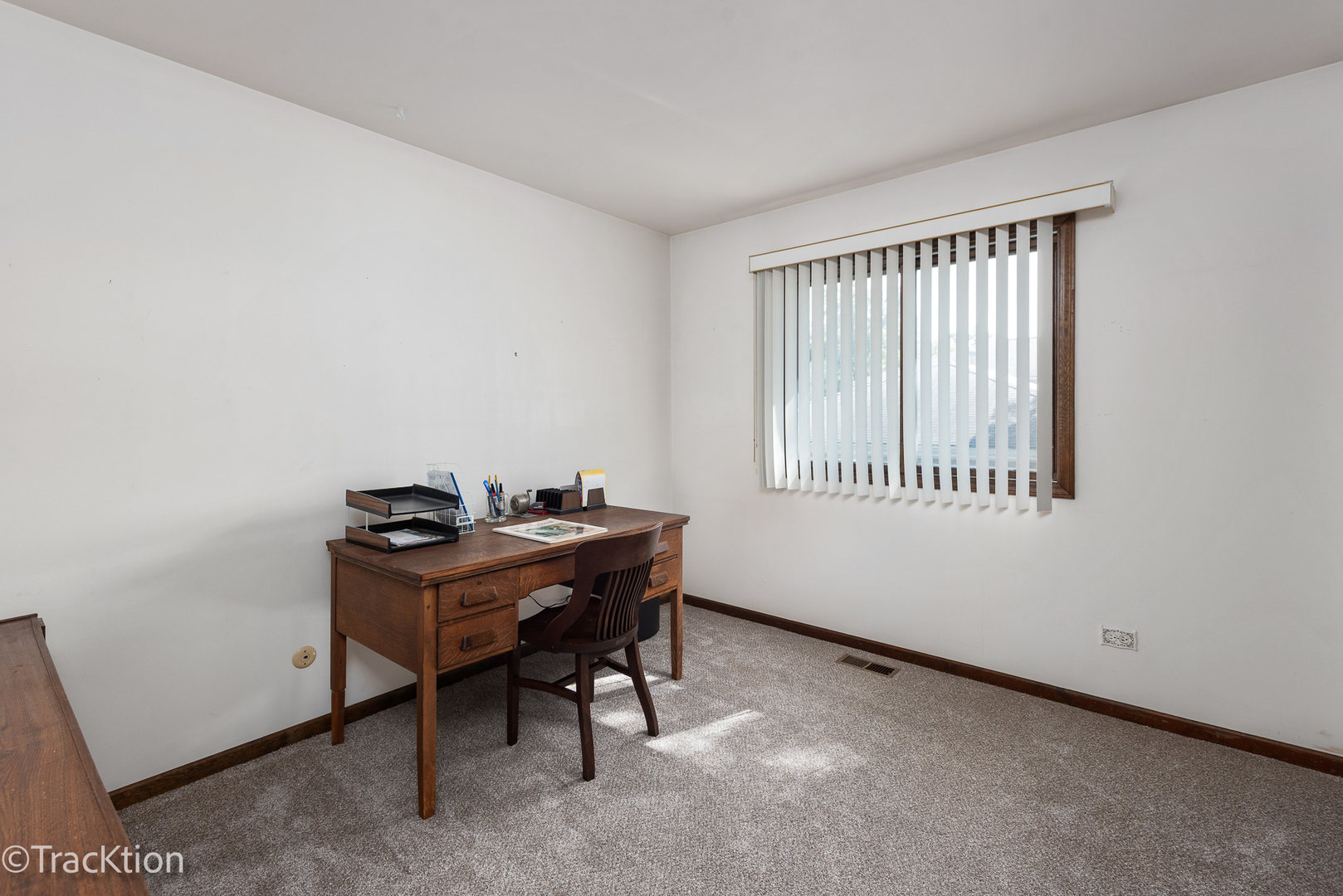 7801 Pine Parkway, Darien, IL 60561