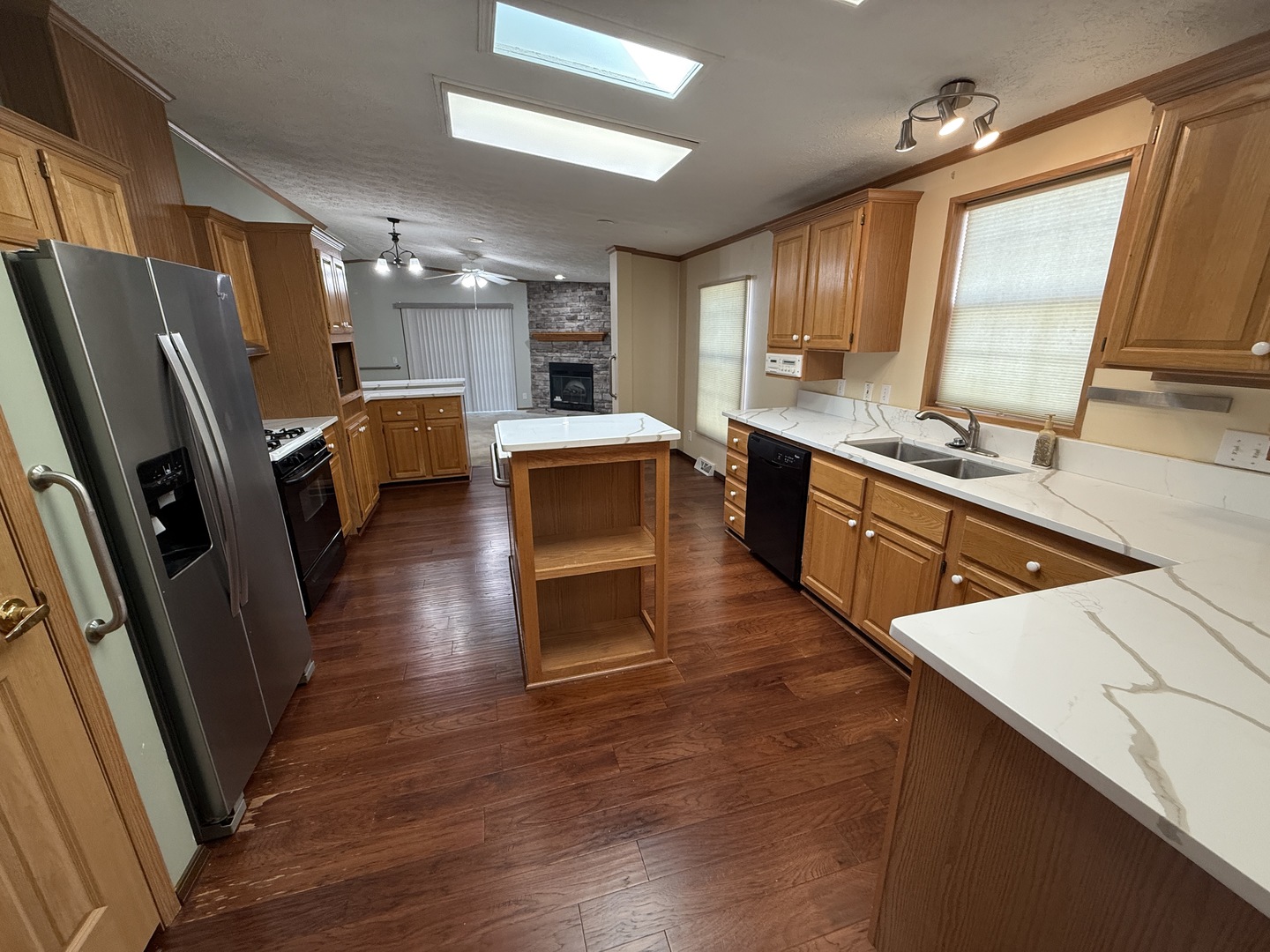 260 Hibiscus Circle, Matteson, IL 60443