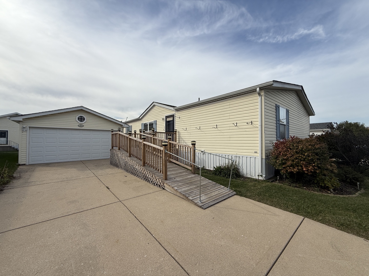 260 Hibiscus Circle, Matteson, IL 60443