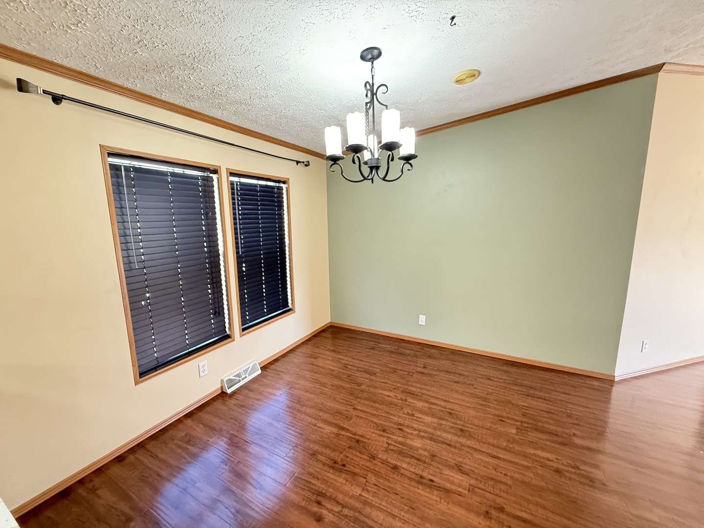 260 Hibiscus Circle, Matteson, IL 60443