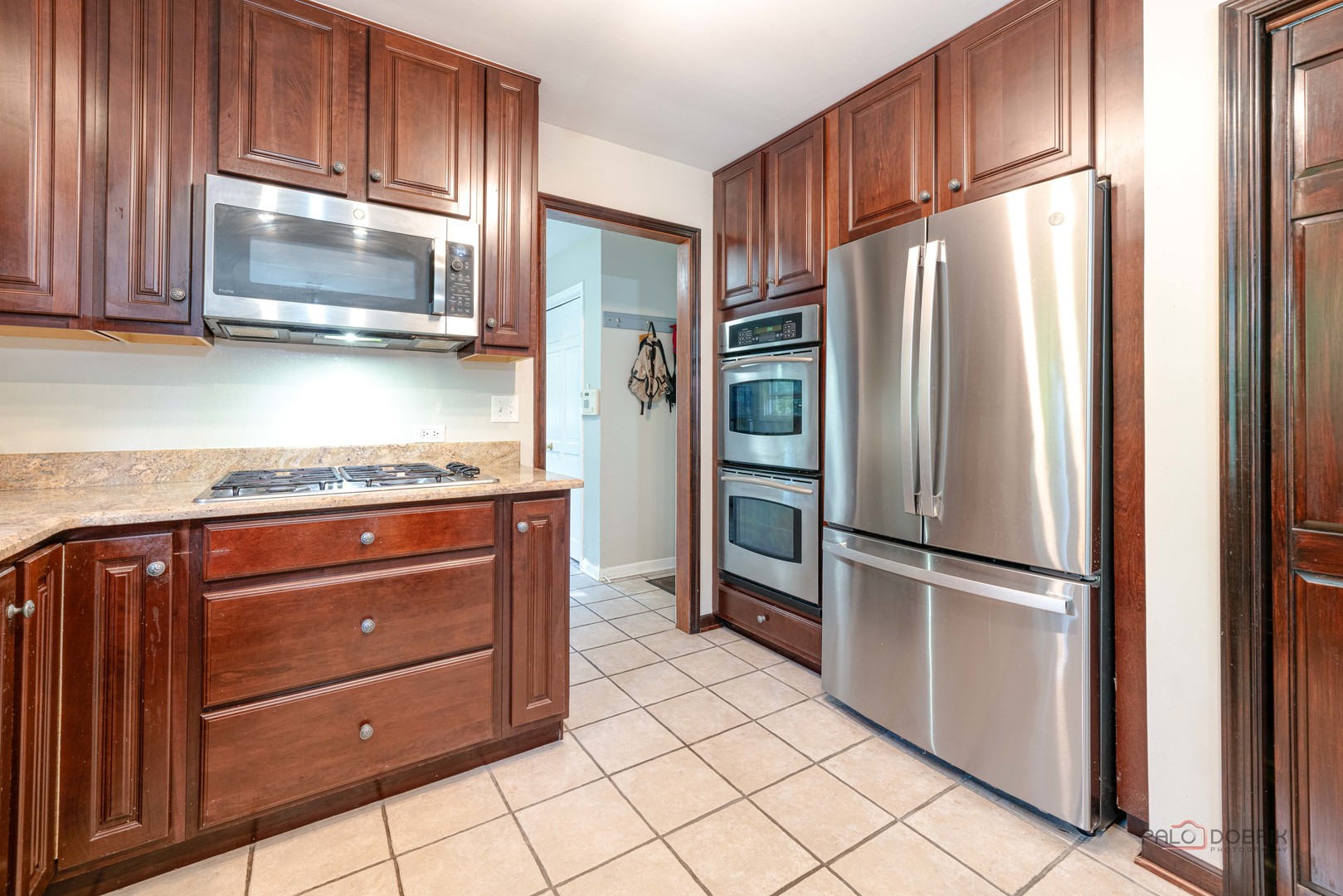 21326 N Elder Court, Kildeer, IL 60047