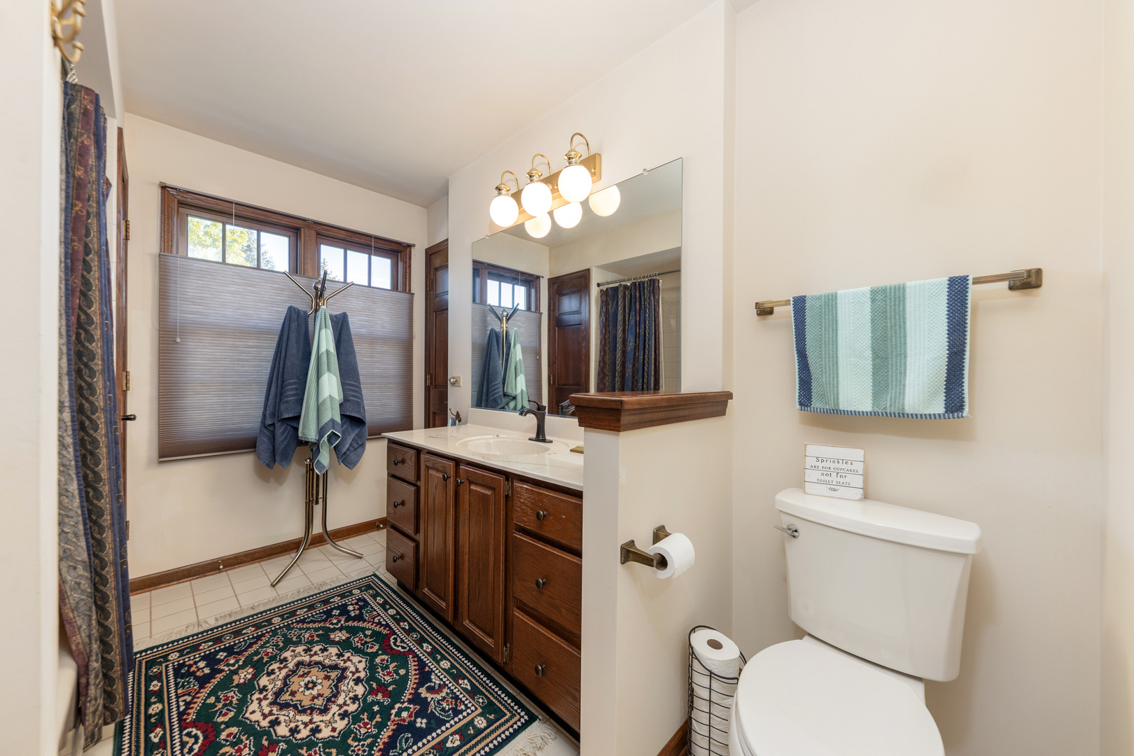 1316 Yorkshire Lane, Carol Stream, IL 60188