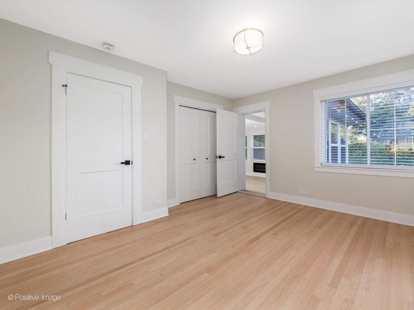 6207 N Hiawatha, Chicago, IL 60646