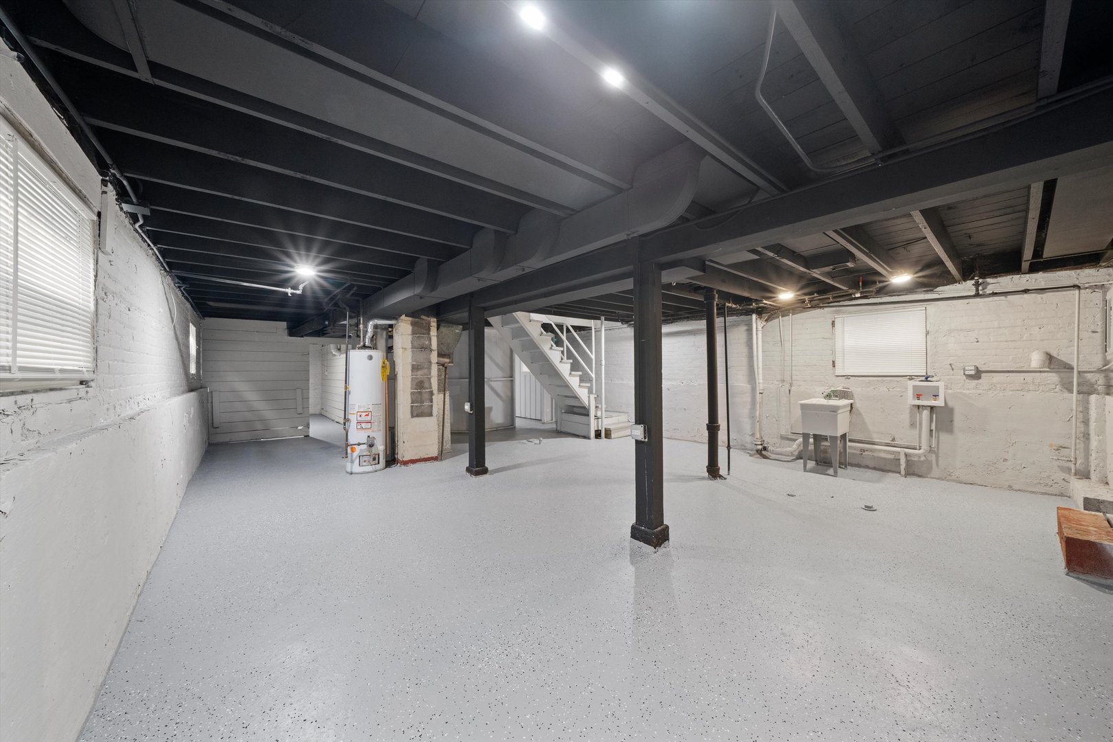 6424 S Washtenaw Avenue, Chicago, IL 60629