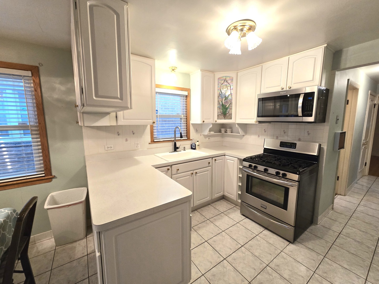 5914 S Meade Avenue, Chicago, IL 60638