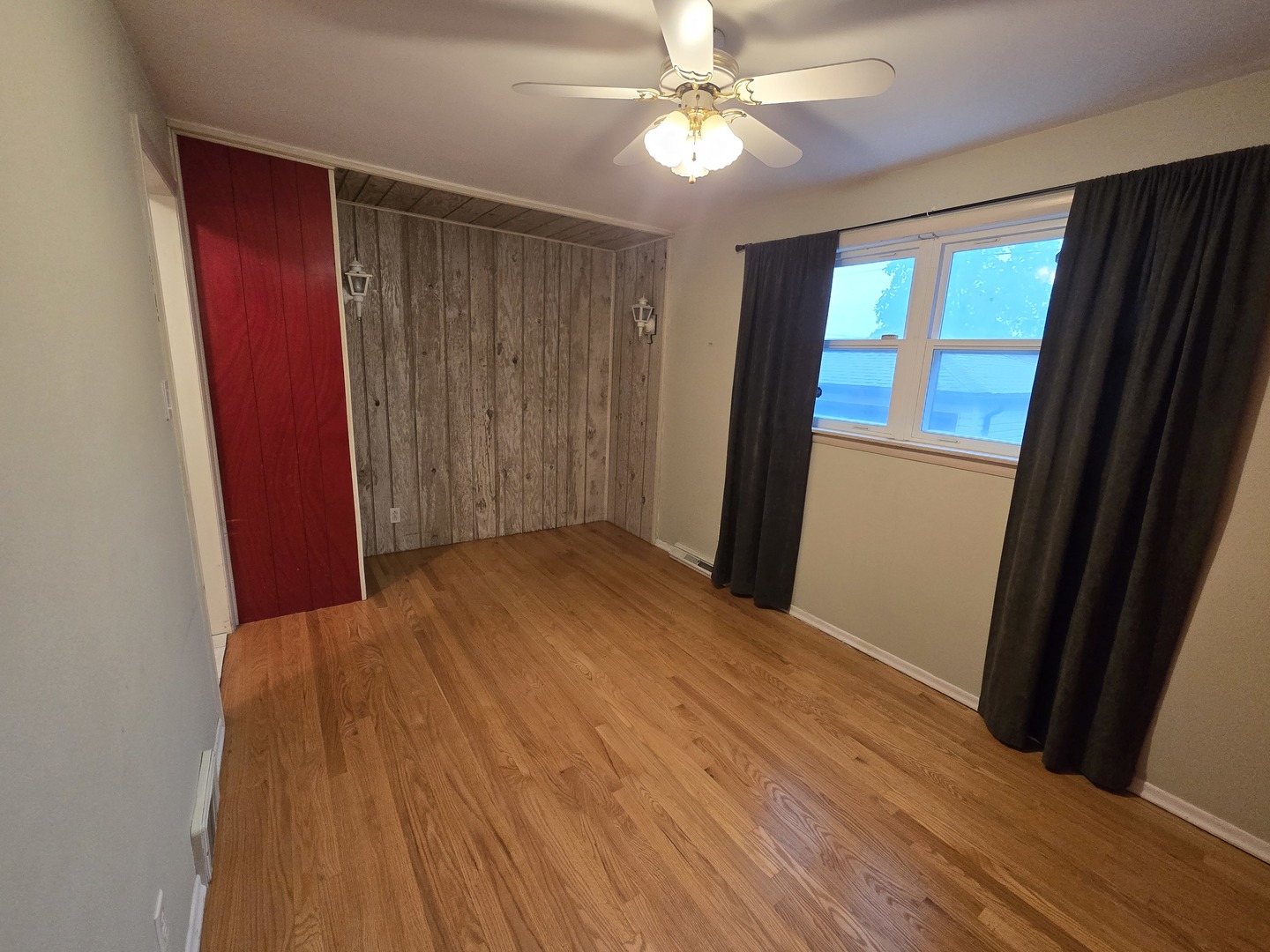 5914 S Meade Avenue, Chicago, IL 60638