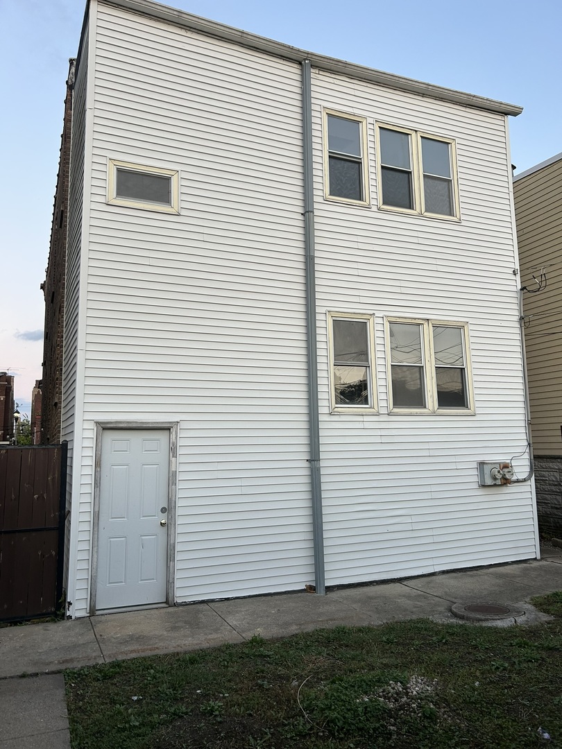 2114 Highland Avenue, Berwyn, IL 60402