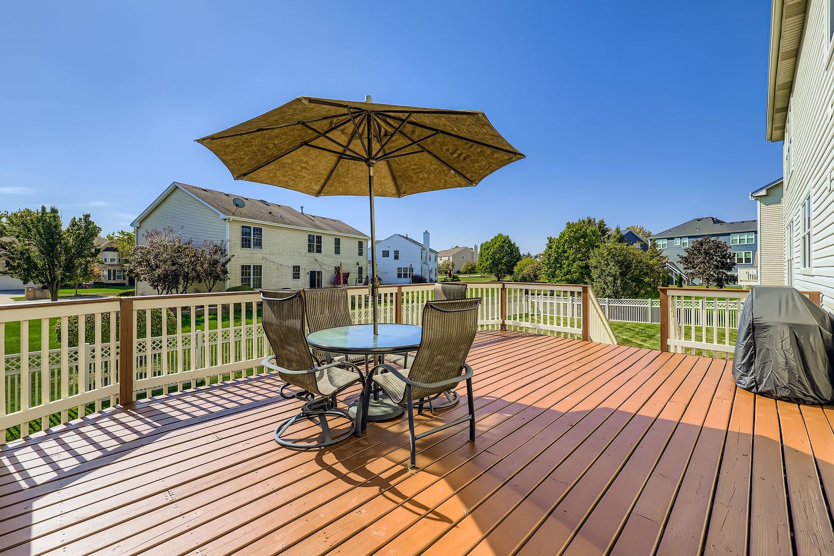 5325 Mardjetko Drive, Hoffman Estates, IL 60192