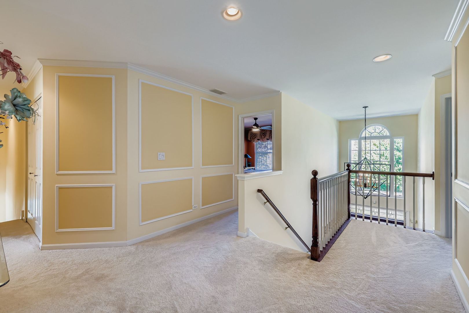 5325 Mardjetko Drive, Hoffman Estates, IL 60192