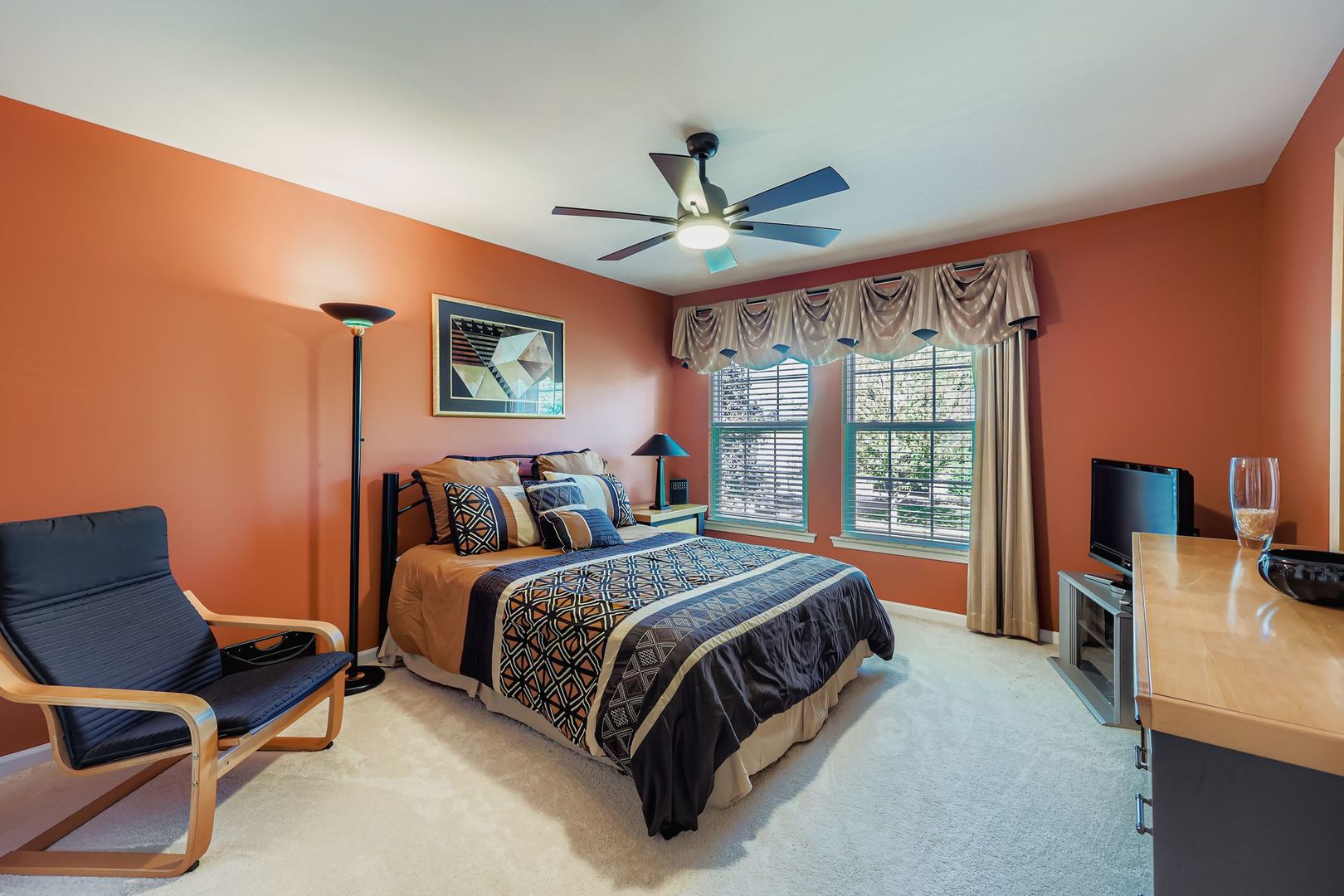 5325 Mardjetko Drive, Hoffman Estates, IL 60192