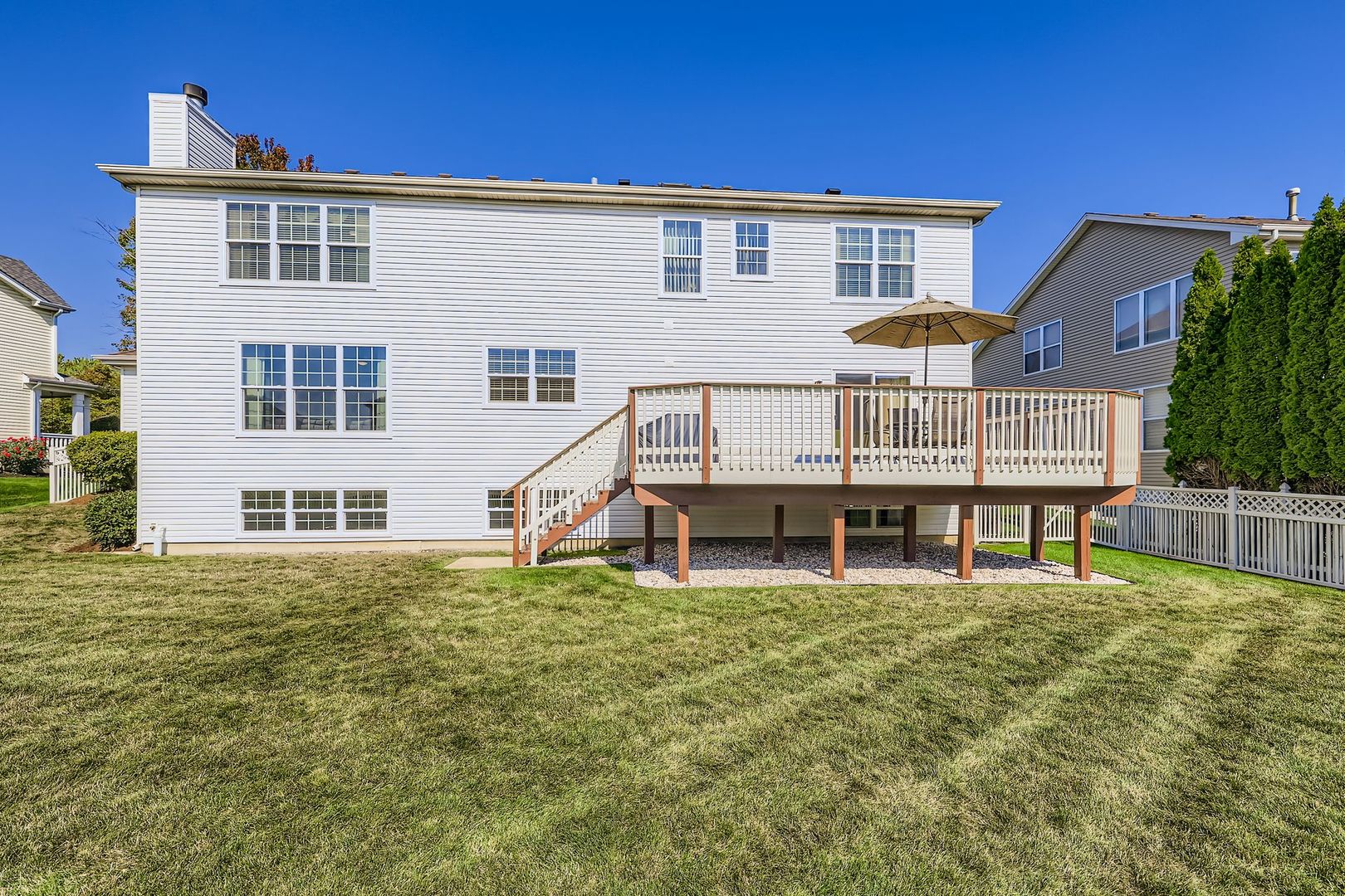 5325 Mardjetko Drive, Hoffman Estates, IL 60192