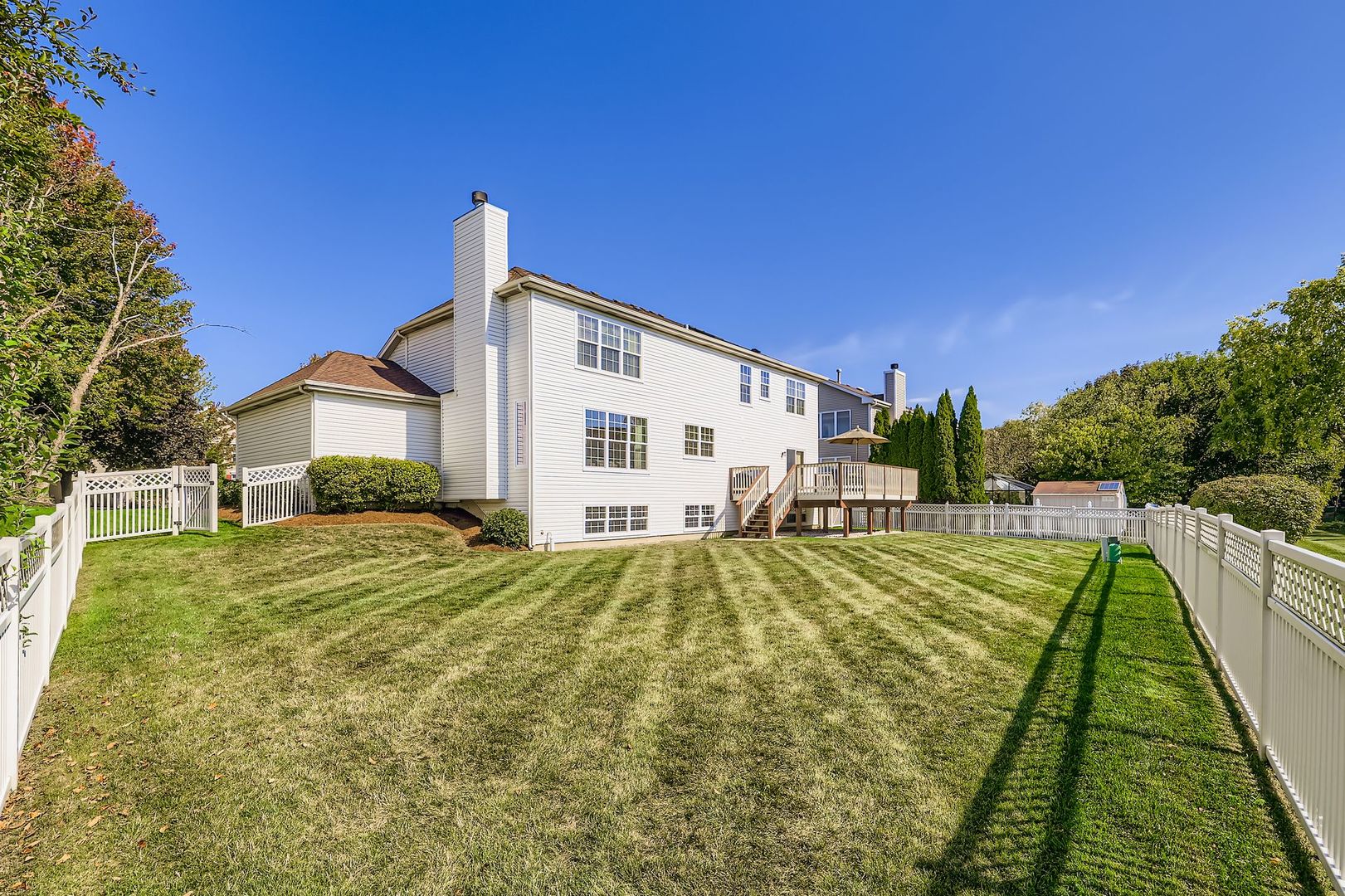 5325 Mardjetko Drive, Hoffman Estates, IL 60192