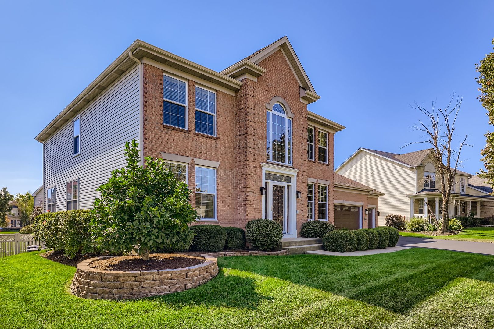 5325 Mardjetko Drive, Hoffman Estates, IL 60192