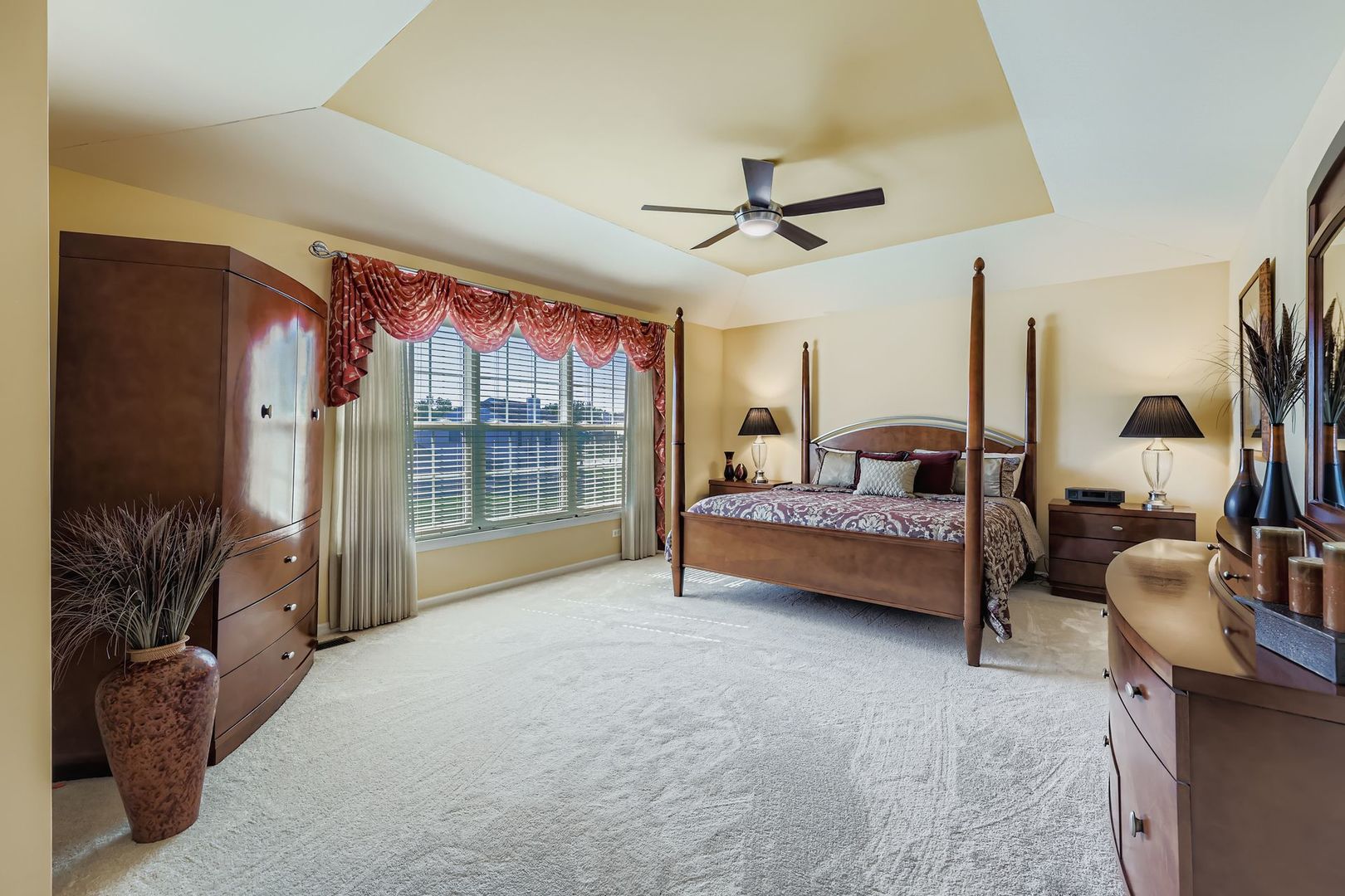 5325 Mardjetko Drive, Hoffman Estates, IL 60192