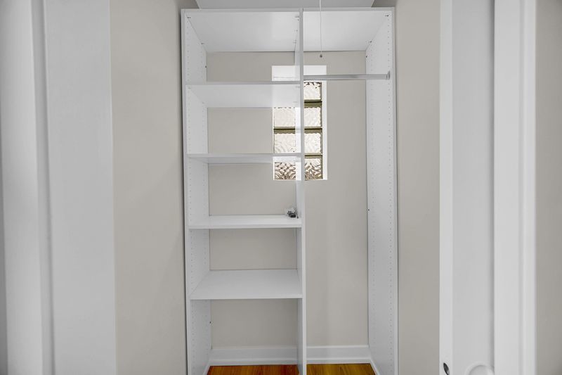 7636 W Strong Street, Norridge, IL 60706