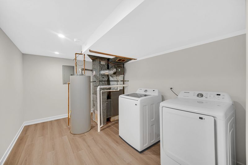 7636 W Strong Street, Norridge, IL 60706