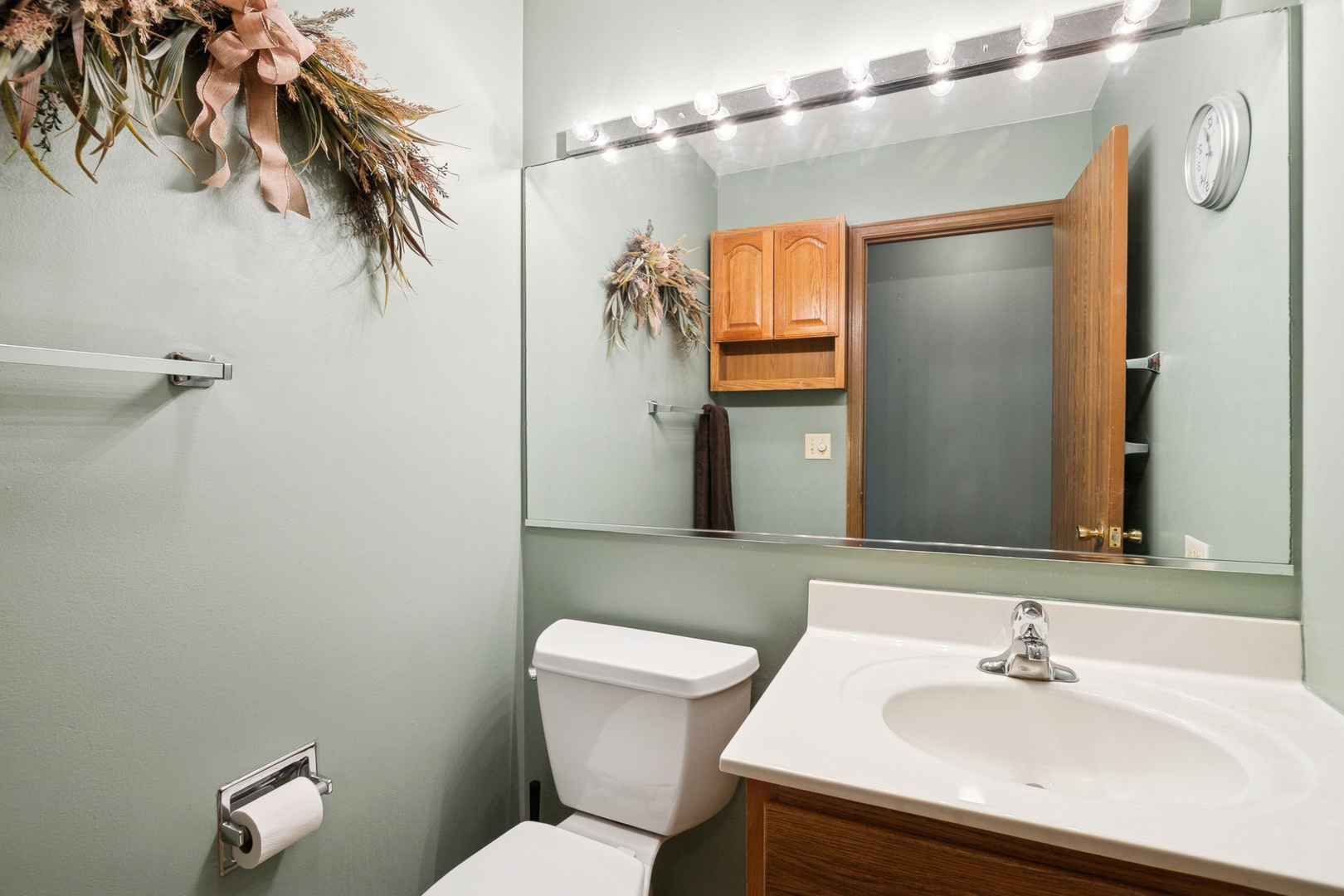 1304 Pelican Court, Zion, IL 60099