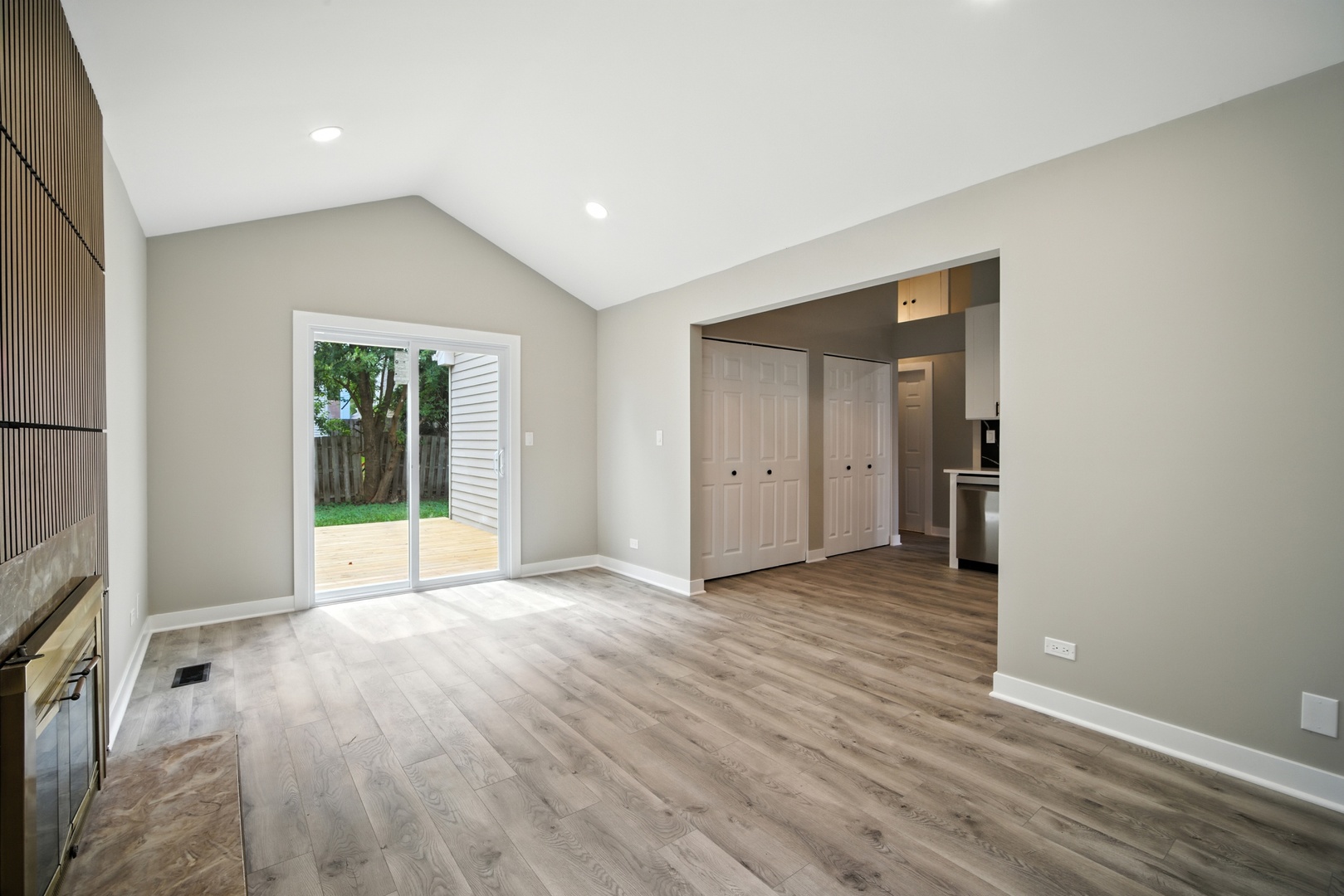 93 Bedford Road #93, Mundelein, IL 60060