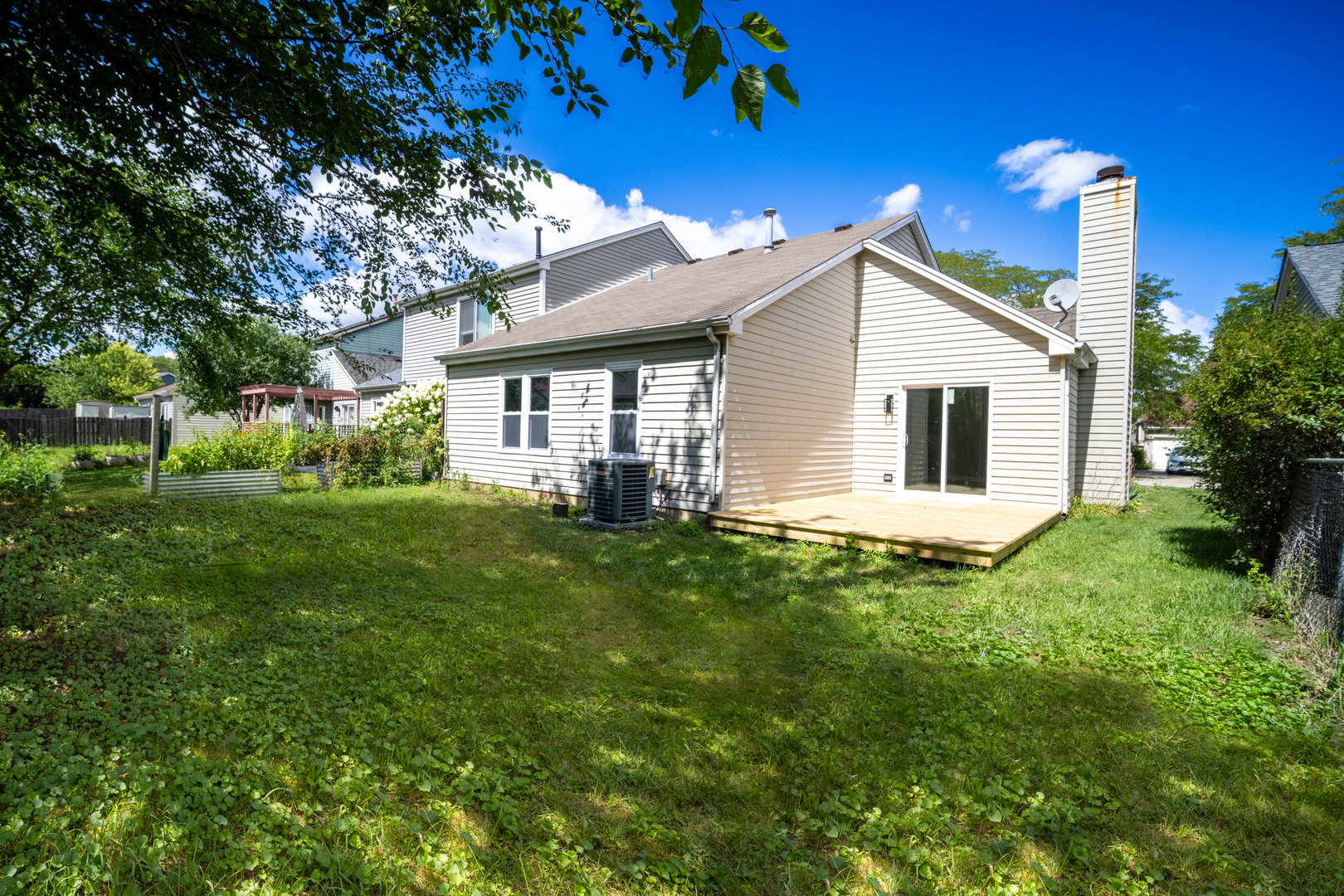 93 Bedford Road #93, Mundelein, IL 60060